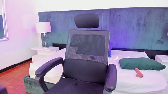 CleoColliva  online show from December 18, 7:24 am