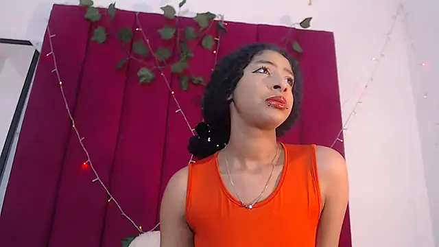 Tinyy Star online show from December 18, 2:05 am