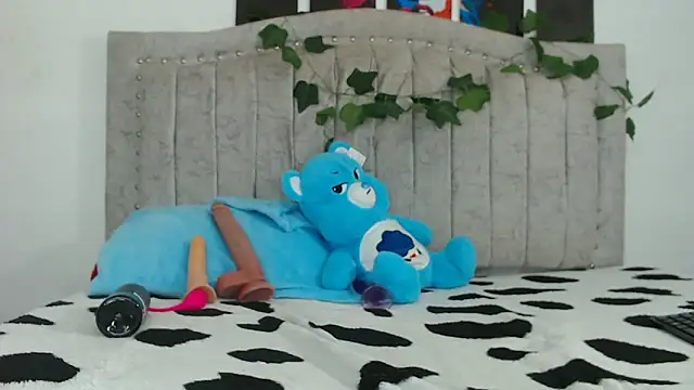 Tinyy Star online show from February 28, 5:12 pm