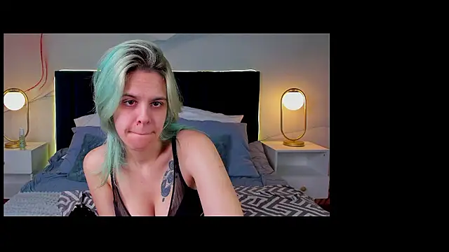 LiraBelle online show from March 12, 3:20 am