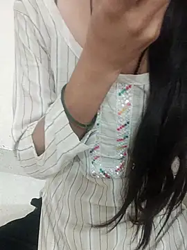 Alli8900 online show from March 18, 7:19 pm