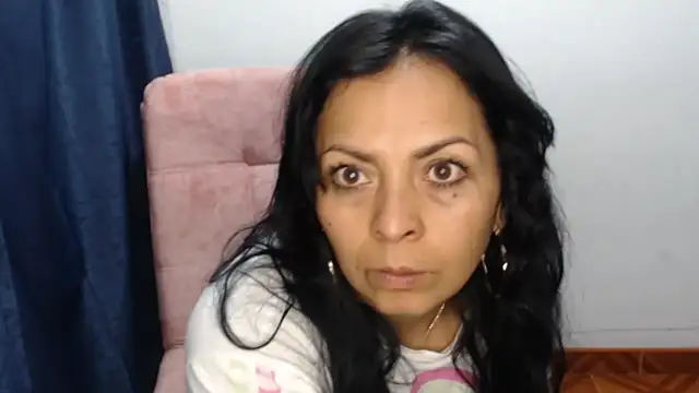 Paolahotty online show from February 14, 11:29 pm