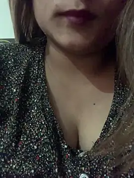 hotladki5 online show from December 5, 11:11 am