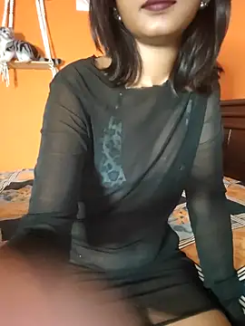 Ammu Kutty143 online show from May 4, 5:28 pm
