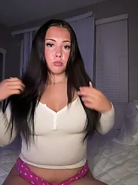renesmaelily222 online show from May 29, 4:43 am