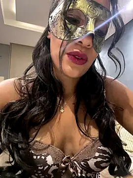 LunnaMaska online show from December 21, 4:06 am