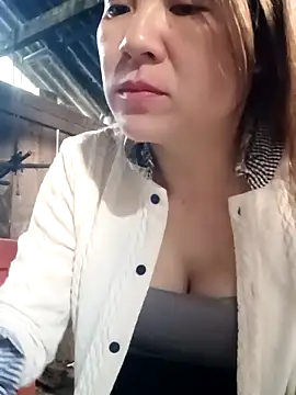 Lily-ross22 online show from December 14, 12:38 am