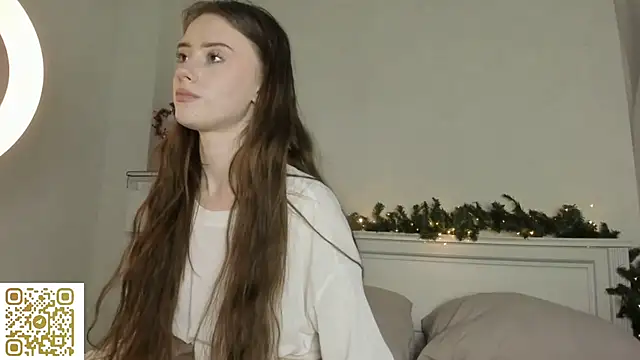 AmyForYouu online show from January 6, 11:19 pm