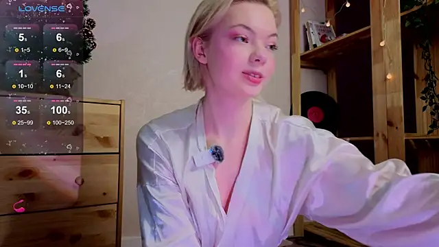 Me1inMonro online show from December 19, 5:32 am