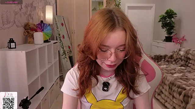 eva aria online show from June 29, 4:19 am