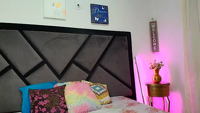 TashaNaughty4u online show from December 2, 12:29 pm