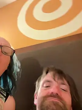 25clouds online show from April 18, 5:54 am