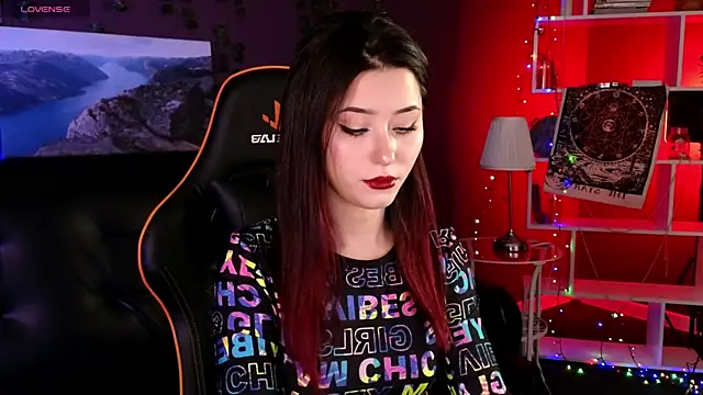 RedMidnight online show from November 27, 9:06 pm