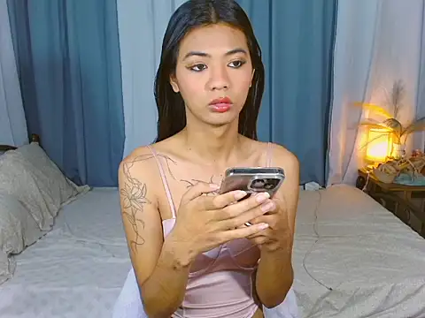 SamaraMillers online show from March 18, 4:34 pm