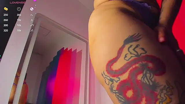 LolyYunno online show from March 12, 3:42 am