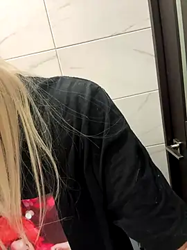 Barbie Blondie online show from January 5, 9:07 pm