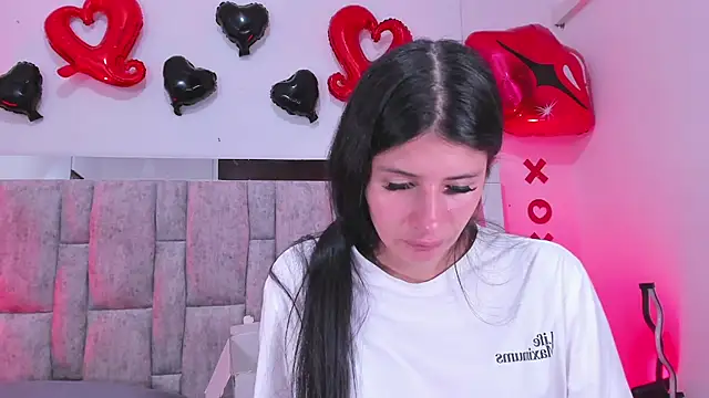 ZafiraNavarro online show from February 15, 11:59 pm