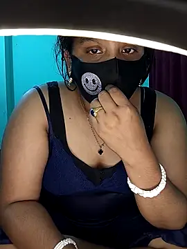 priya2098 online show from February 13, 1:35 pm