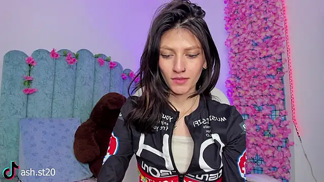 Ash 20  online show from March 18, 7:19 pm