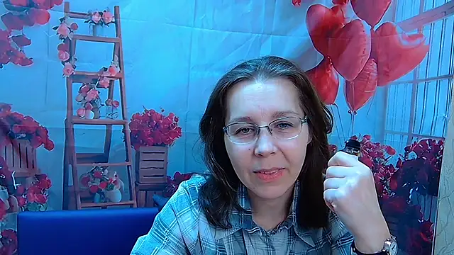 DaisyEdit online show from February 8, 6:28 am