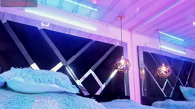 miiacharloth online show from April 15, 2:34 am