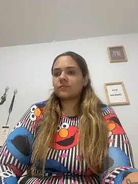 LoreinnFox online show from April 23, 3:58 am