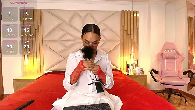 coraline vera online show from February 11, 7:48 pm