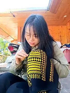 flooora online show from November 29, 2:59 am