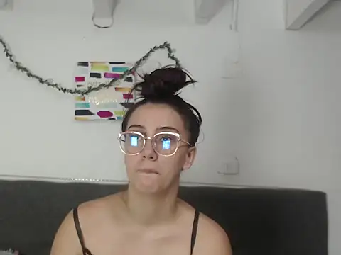 abigail smith15 online show from April 6, 7:15 pm