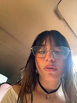 Mia fiire online show from December 17, 7:18 pm