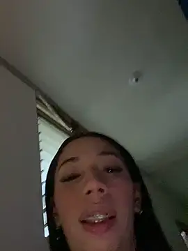 lina10  online show from December 18, 12:15 am