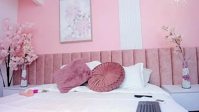 SashaBlake  online show from December 4, 12:24 am