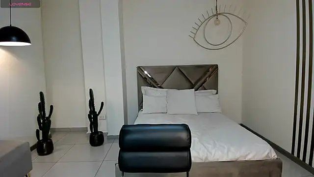 AmbarOwens online show from January 15, 5:13 am