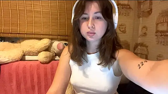 Tessa Muse online show from December 2, 3:47 pm