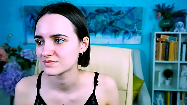 KateWillows online show from March 20, 5:56 am