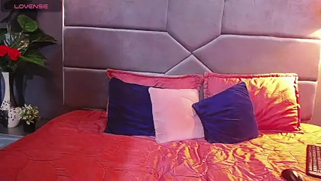 alyson ethan online show from April 15, 7:58 pm