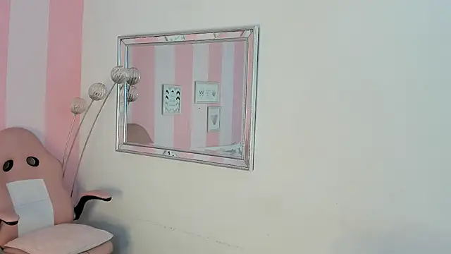 Amaia Monroe online show from February 16, 9:31 am