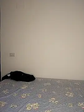 lolotheone online show from April 23, 1:46 pm