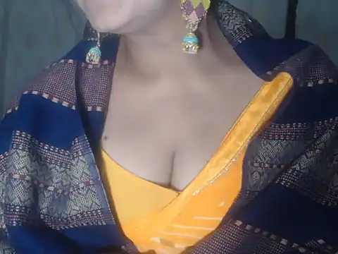 Hotronita123 online show from January 15, 6:14 pm