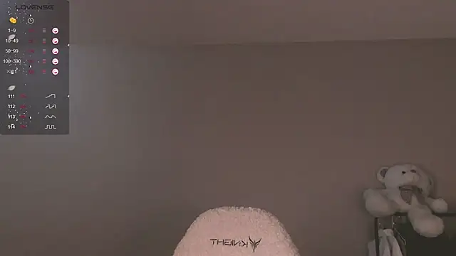 MePretty online show from November 22, 1:58 pm