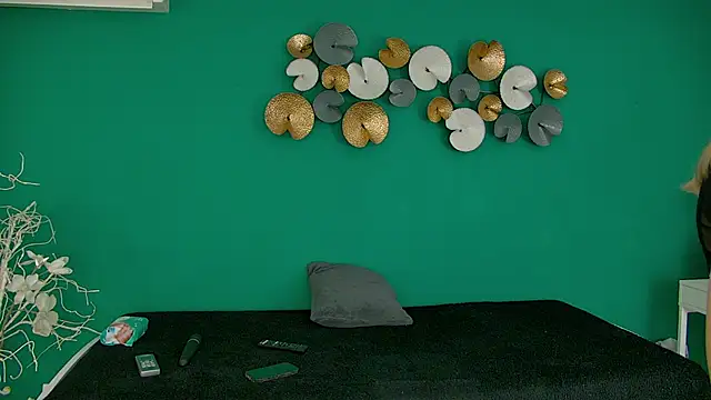 RoxanneJoy online show from April 8, 4:14 am