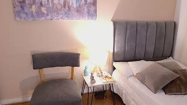 Megaan    online show from March 3, 12:55 pm