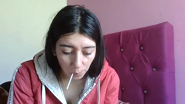 TaylorLove- online show from December 14, 2:34 pm