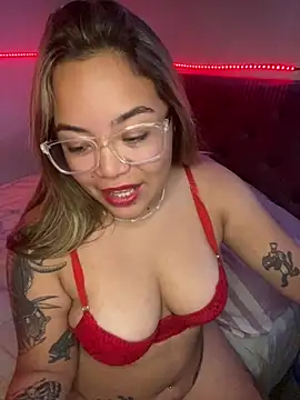 Lindalatina2001 online show from February 27, 1:27 am