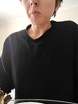 Amy01112 online show from April 11, 11:36 am