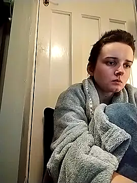 Amy01112 online show from February 6, 5:49 pm