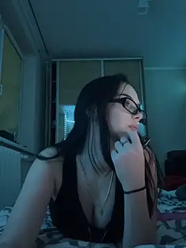 KaroSweet69 online show from December 2, 9:39 pm