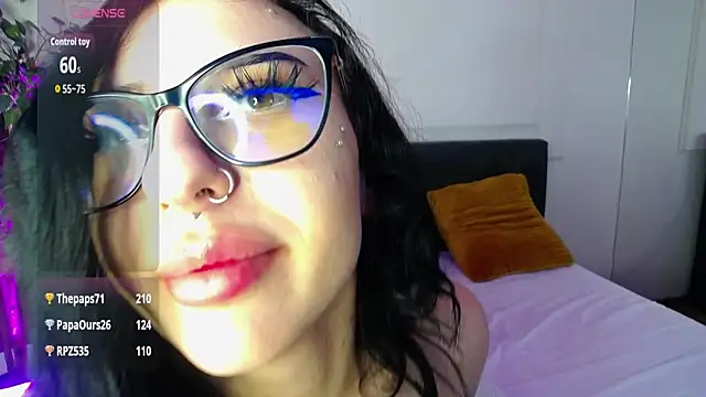 RavenFoxxy online show from March 27, 8:26 am