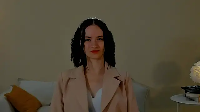 LeonilaNed online show from December 2, 7:43 am