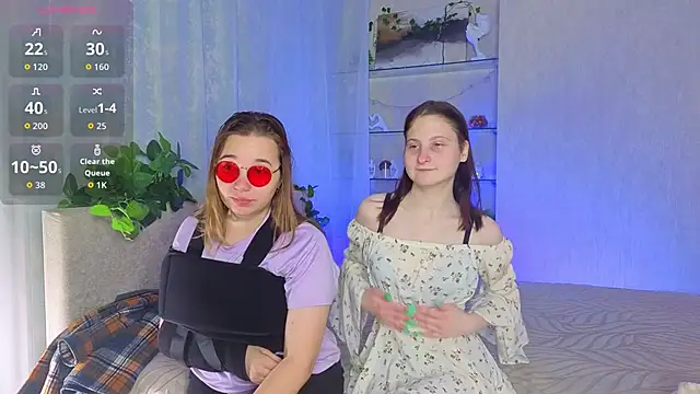 DorlaKavadias online show from December 16, 4:18 am